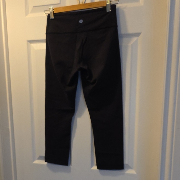 lululemon athletica Pants - Lululemon Athletica Black Capris